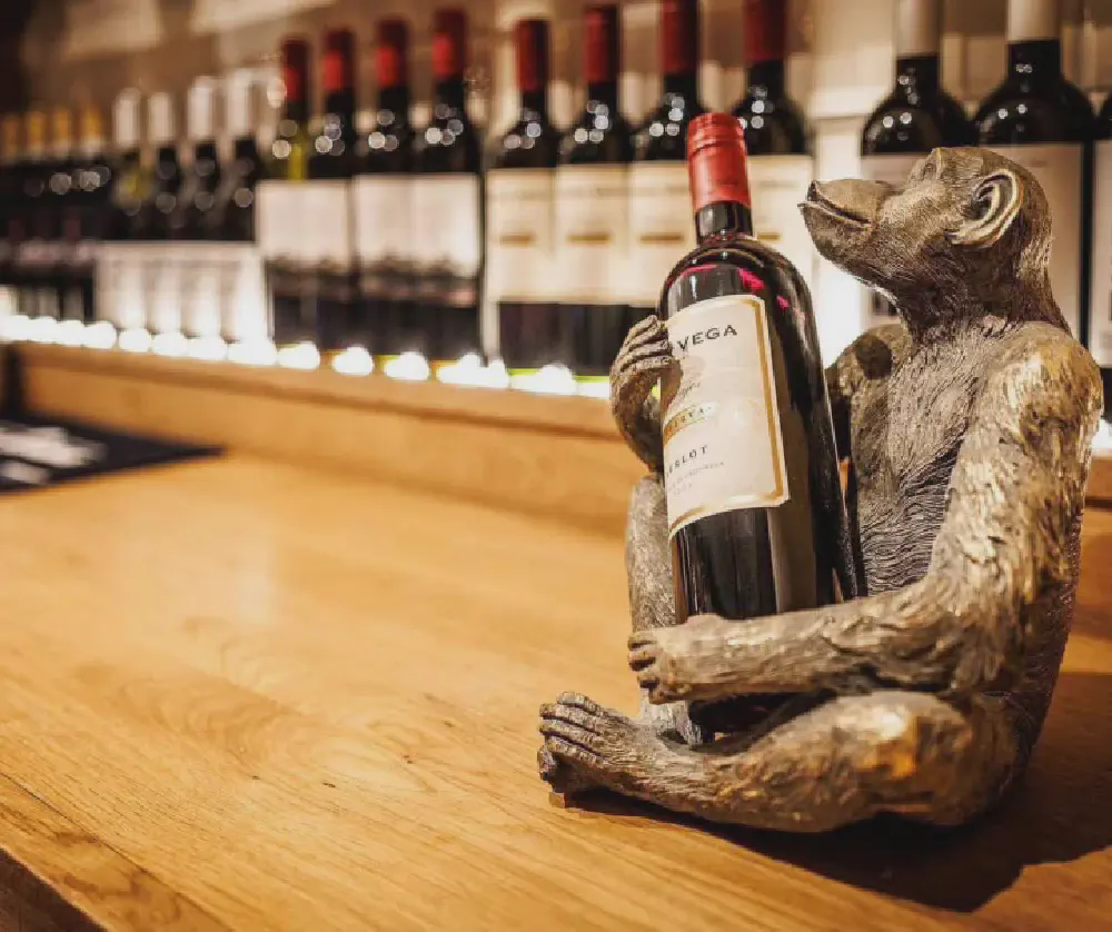 01-wine-bar-large.webp